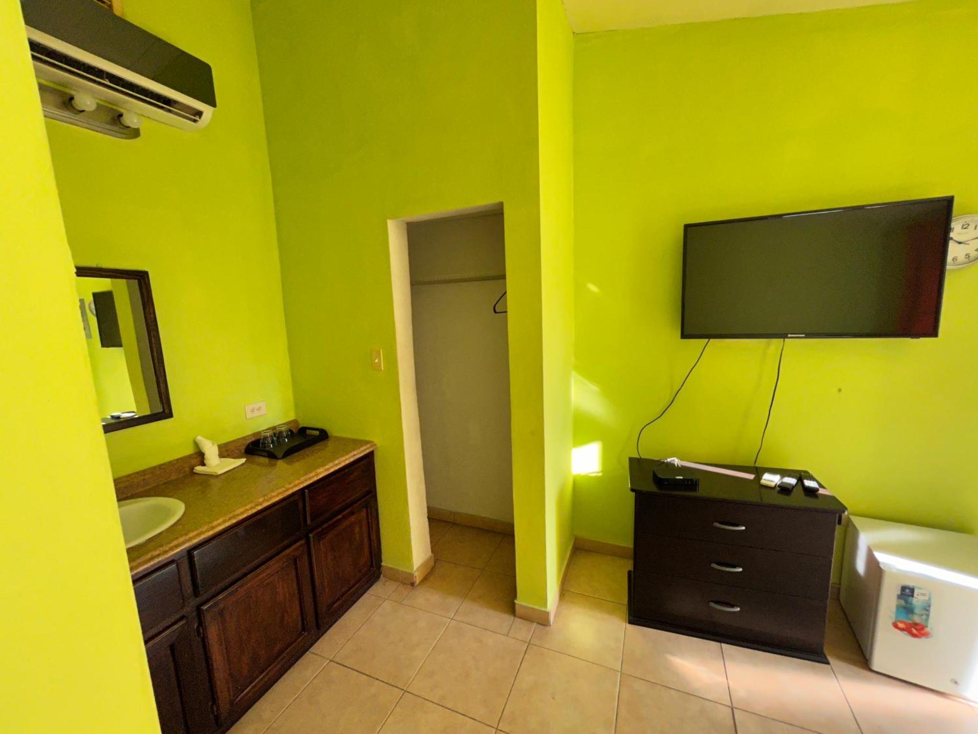 Leogane Arawak Hotel מראה חיצוני תמונה